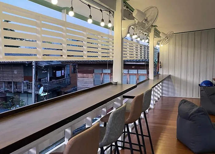 Green Cabin Hostel 호스텔 *