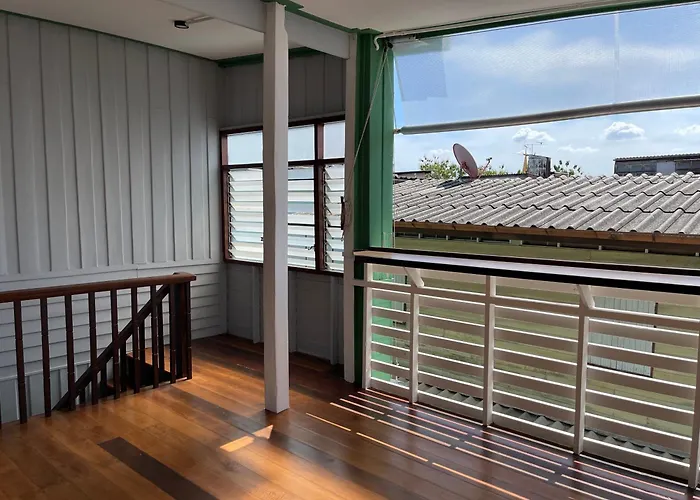 Green Cabin Hostel 호스텔